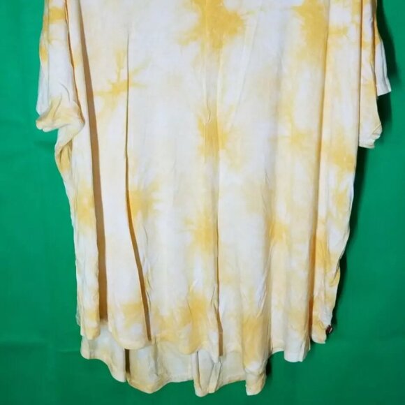 LIVI Active Tie Dye Top Yellow Lane Bryant White Size 18/20 Lane Bryant Active - Picture 2 of 6